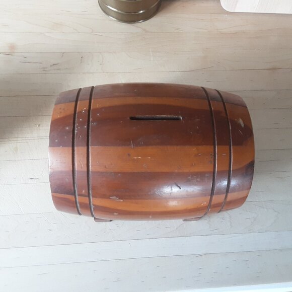 Vintage Cedar Wood Whiskey Barrel Bank "Ye Olde Money Barrel" - Picture 6 of 6